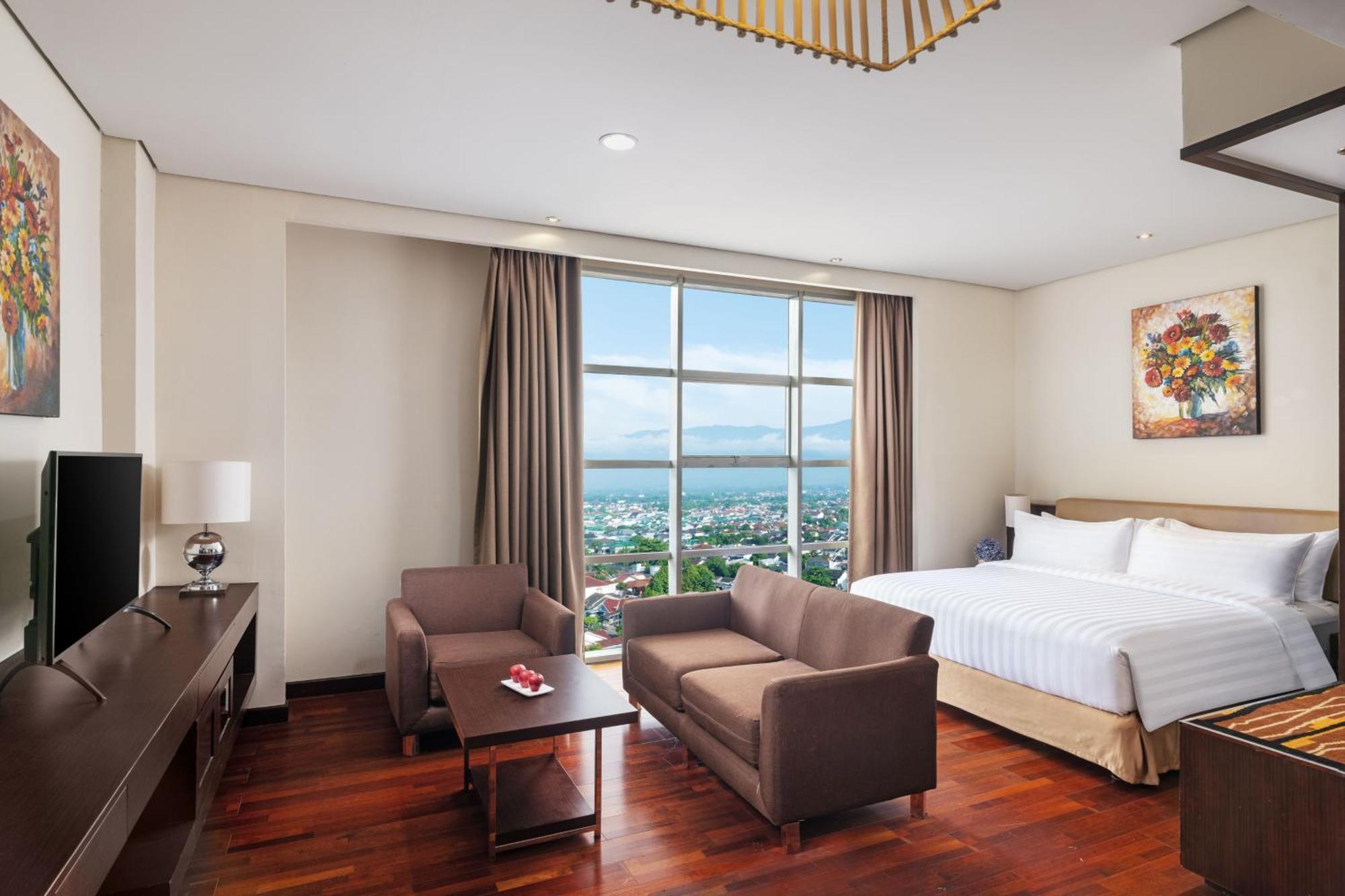 Aston Purwokerto Hotel & Conference Center Екстер'єр фото