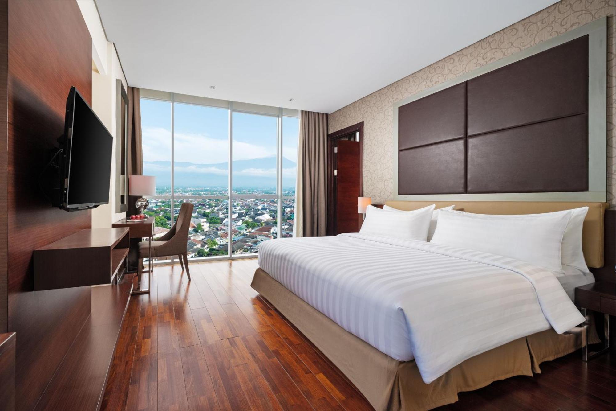 Aston Purwokerto Hotel & Conference Center Екстер'єр фото